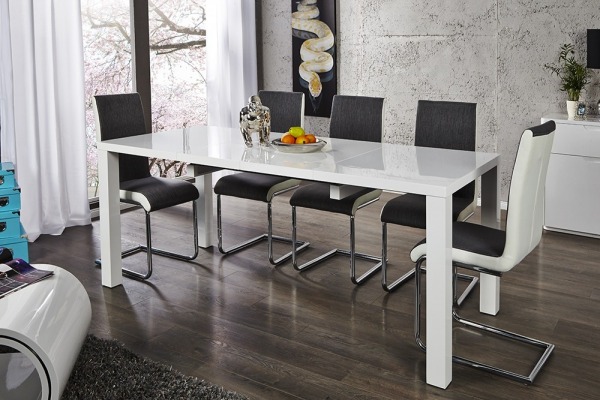Ikea stoły rozkładane – idealne rozwiązanie dla małych mieszkań