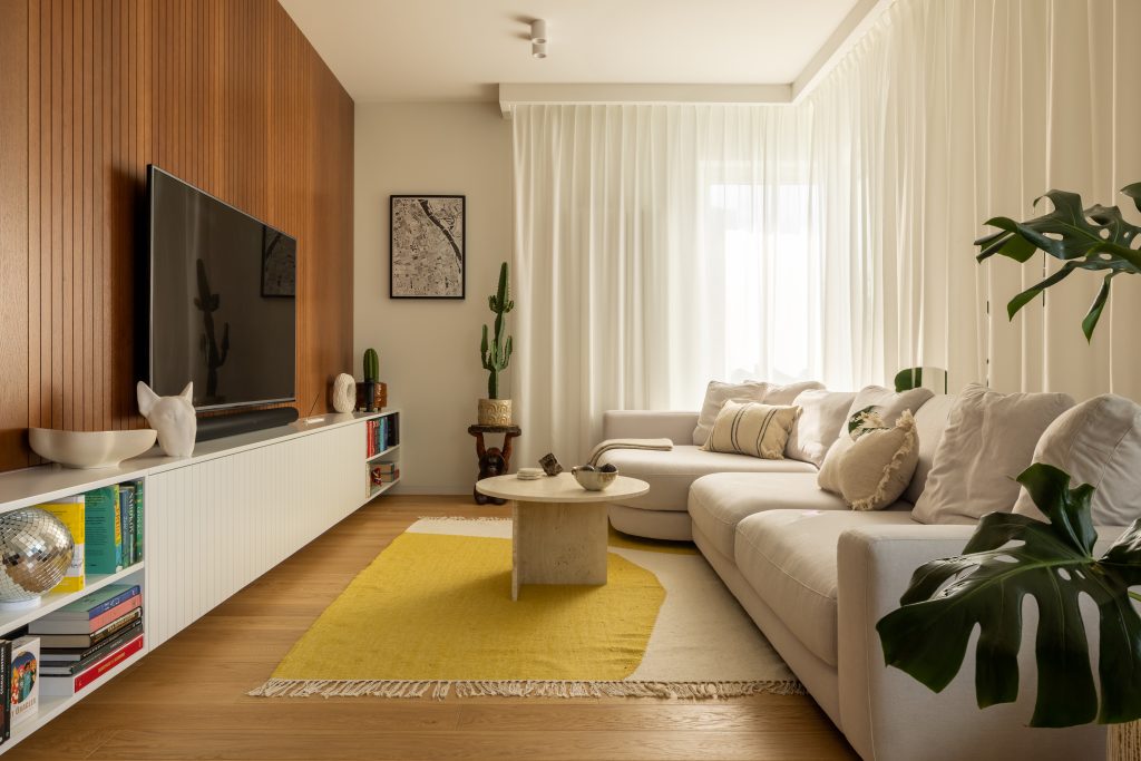 Nowoczesne mieszkanie pełne ciepła – projekt pracowni Fuga Architektura Wnętrz
