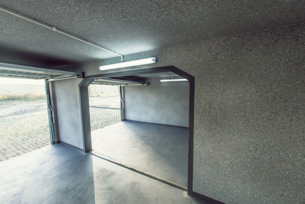 Garaż betonowy dwustanowiskowy: czy warto?